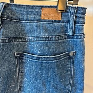 Midrise Judy blue mineral wash size 5/27 jeans.